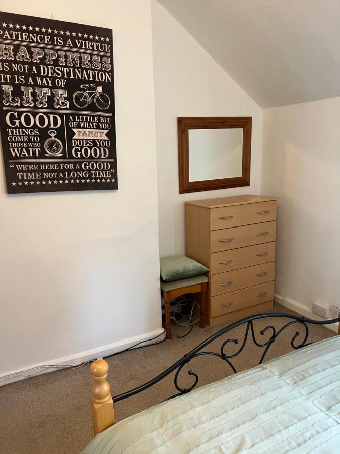 2 Bed Cottage Chester Eksteriør bilde